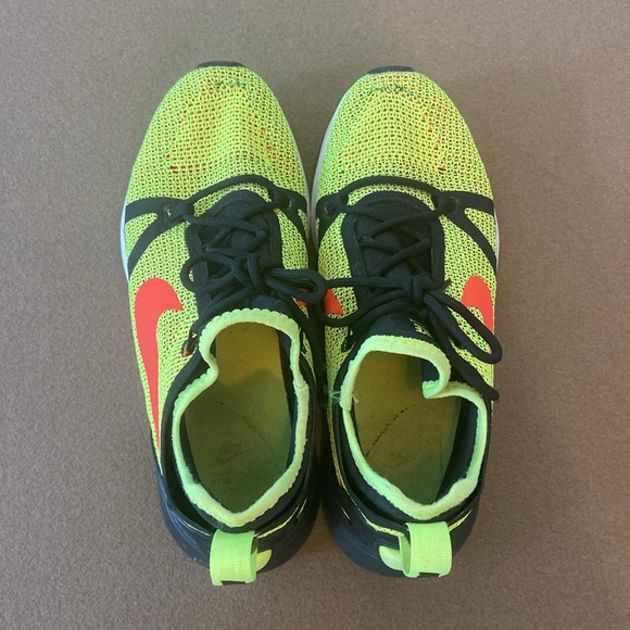 Nike Women’s Duel Racer Running Shoes - Picture 2 of 5